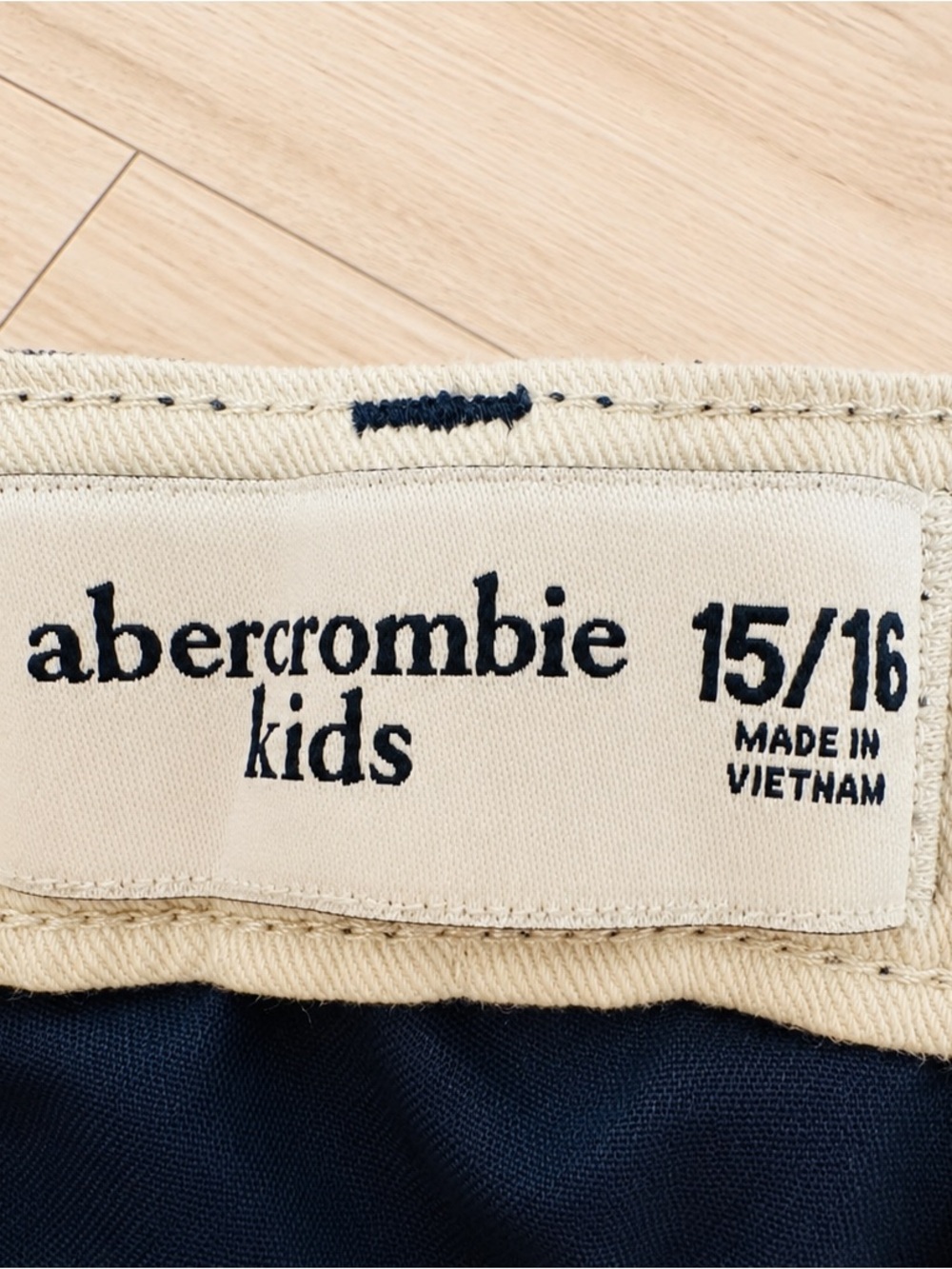 Abercrombie Kids Navy Chino Pants Size 15/16 Straight Leg Uniform Preppy - Picture 4 of 4